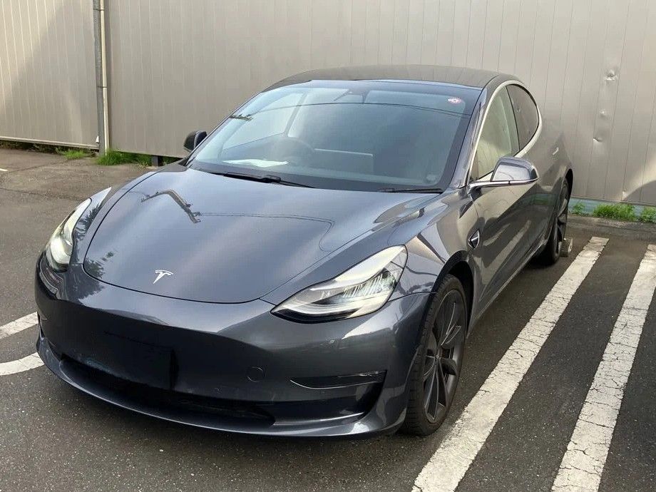 2020年式　テスラ　モデル３ＡＷＤ　パフォーマンス